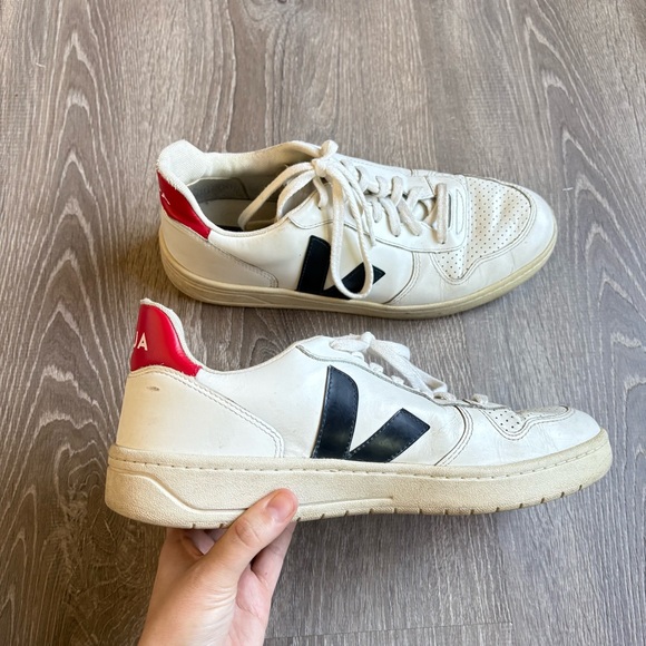 VEJA Sneakers